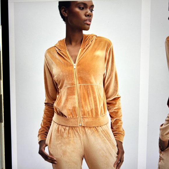 Velour Hoodie, Gold/Orange Color, XXL, Fabletics - Picture 4 of 6